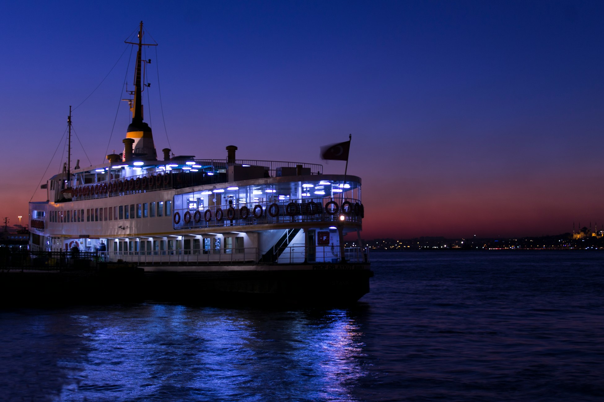 ferryhopper.com