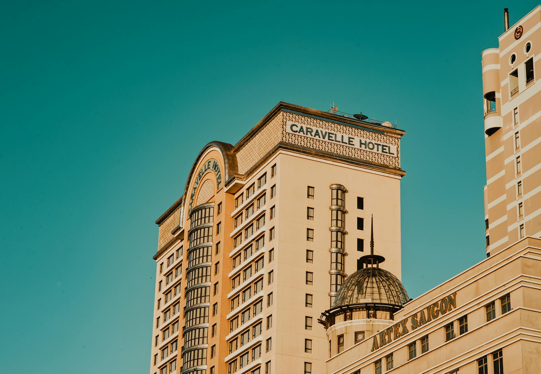 rafaelhoteles.com